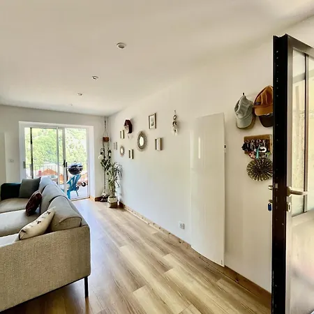 Hébergement de vacances Jolie Maison De Village *